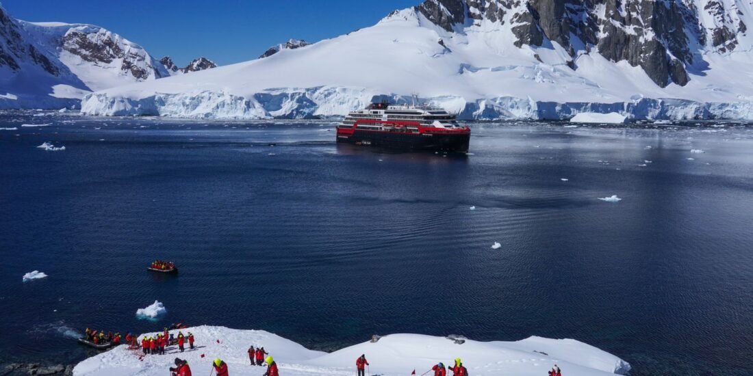 Hurtingruten Antarctica Cruise