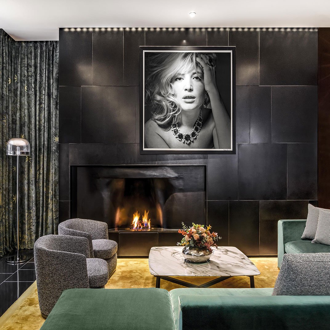 Unique & Luxury Experiences in London, Bvlgari Hotel London