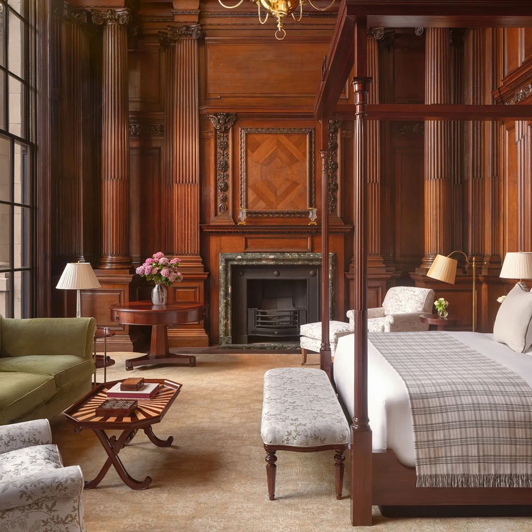 Unique & Luxury Experiences in London, Raffles London at The OWO