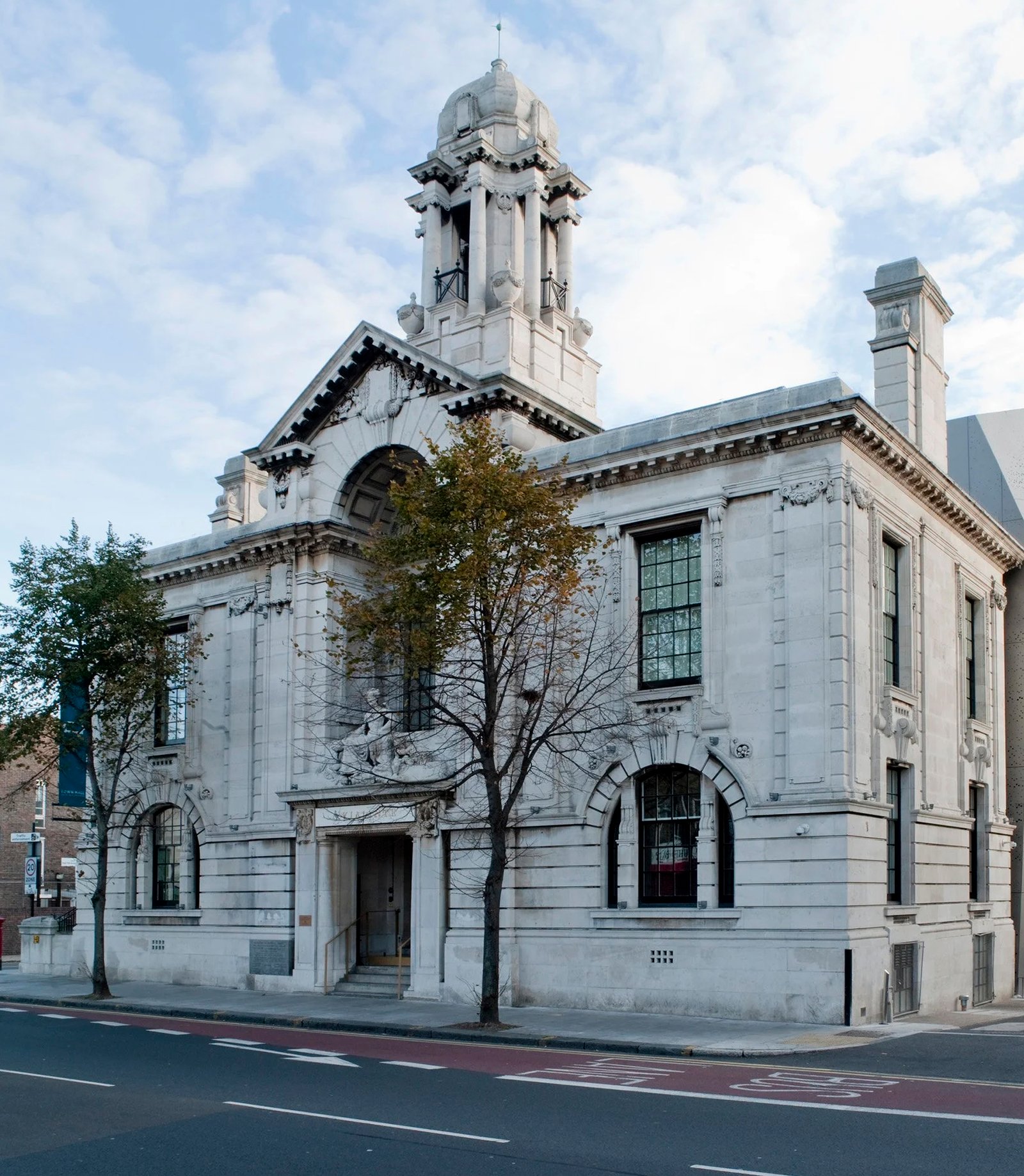 Da Terra London, Town Hall Hotel